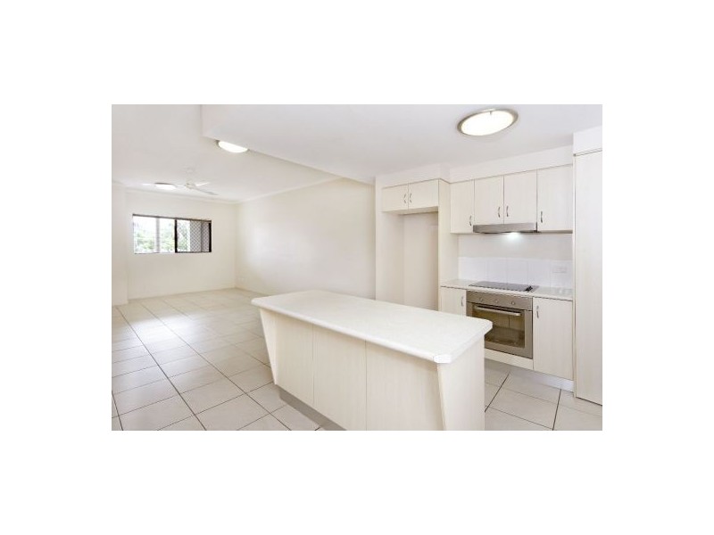 2/97 – 99 Martyn Street, Parramatta Park QLD 4870