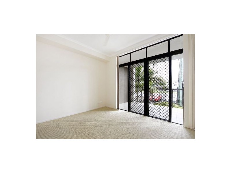 2/97 – 99 Martyn Street, Parramatta Park QLD 4870