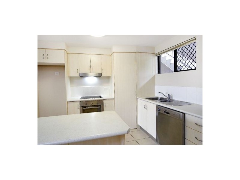 2/97 – 99 Martyn Street, Parramatta Park QLD 4870