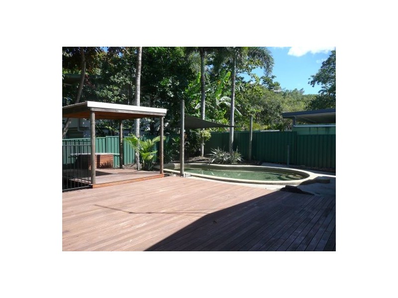 1 Duignan Street, Whitfield QLD 4870