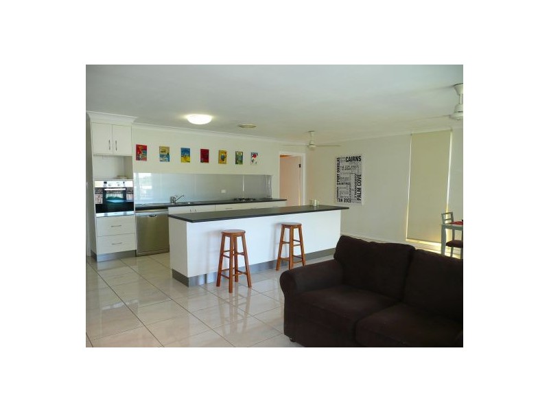 1 Duignan Street, Whitfield QLD 4870
