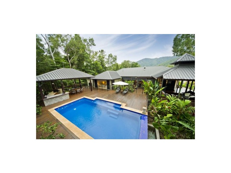1 Argentea Boulevard, Palm Cove QLD 4879