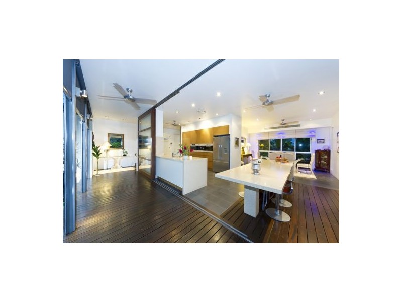 1 Argentea Boulevard, Palm Cove QLD 4879
