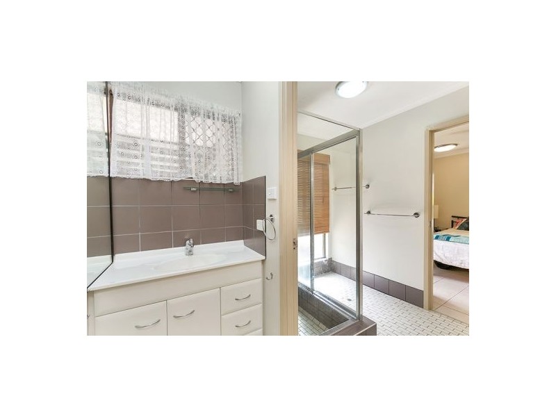 11 Alice Close, Woree QLD 4868