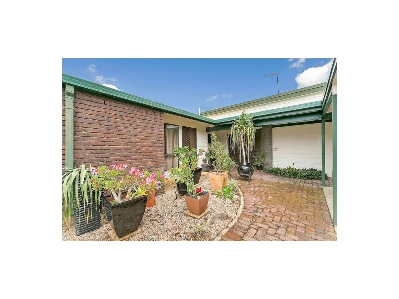 11 Alice Close, Woree QLD 4868