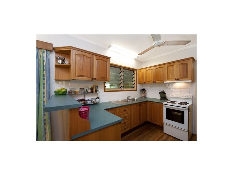 23 Headrick Street, Manunda QLD 4870