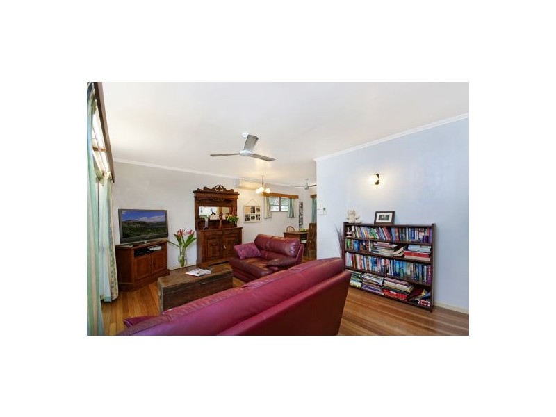 23 Headrick Street, Manunda QLD 4870