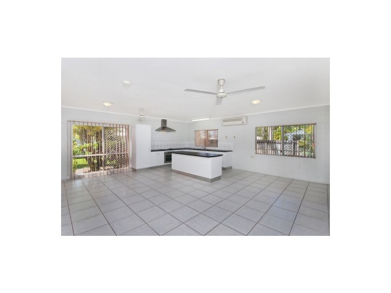 13 Bounty Close, Bentley Park QLD 4869