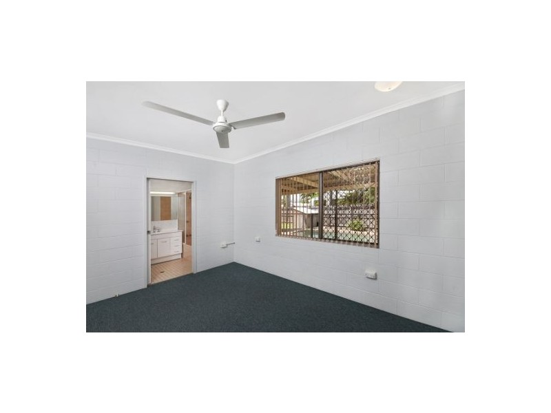 13 Bounty Close, Bentley Park QLD 4869