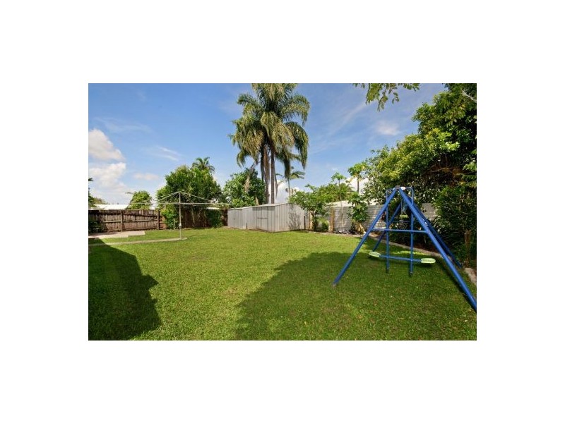 13 Bounty Close, Bentley Park QLD 4869