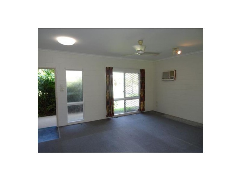 14 Kangaroo Street, Bentley Park QLD 4869