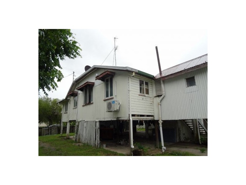 17-19 Smith Street, Cairns North QLD 4870