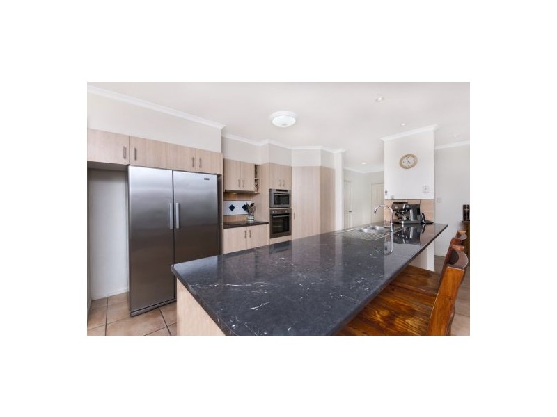 6 Gavin Street, Smithfield QLD 4878