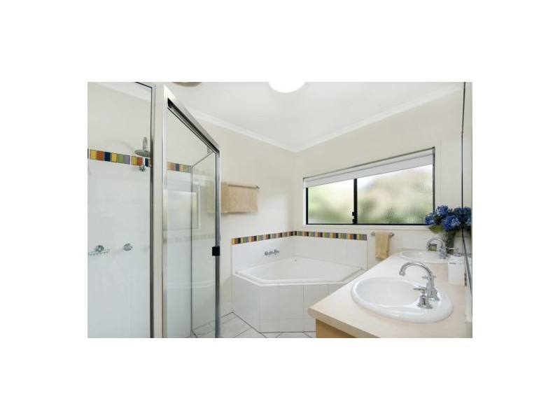 6 Gavin Street, Smithfield QLD 4878