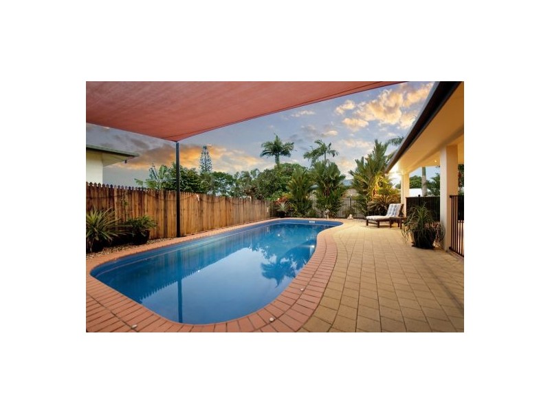 6 Gavin Street, Smithfield QLD 4878