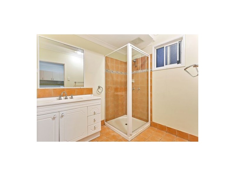 318 Mcleod Street, Cairns North QLD 4870