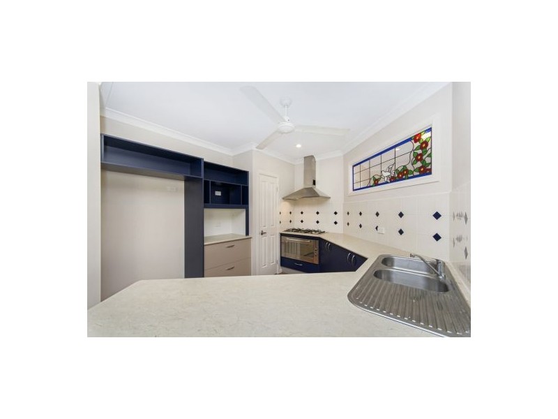 13 Smoko Close, Brinsmead QLD 4870