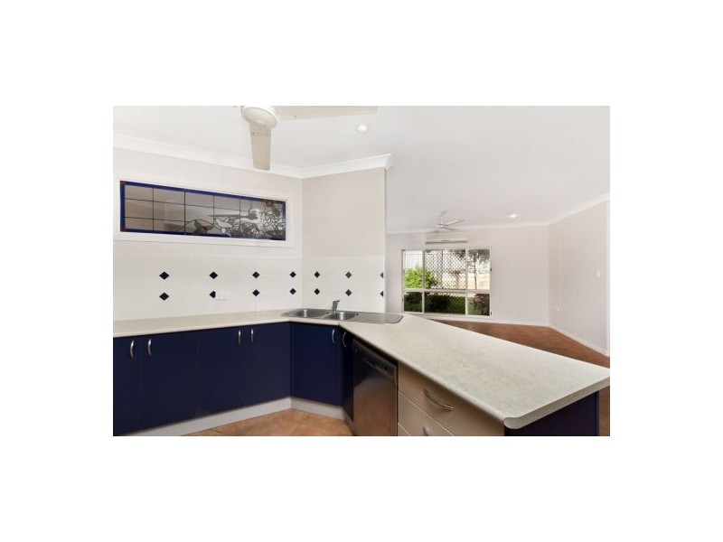 13 Smoko Close, Brinsmead QLD 4870