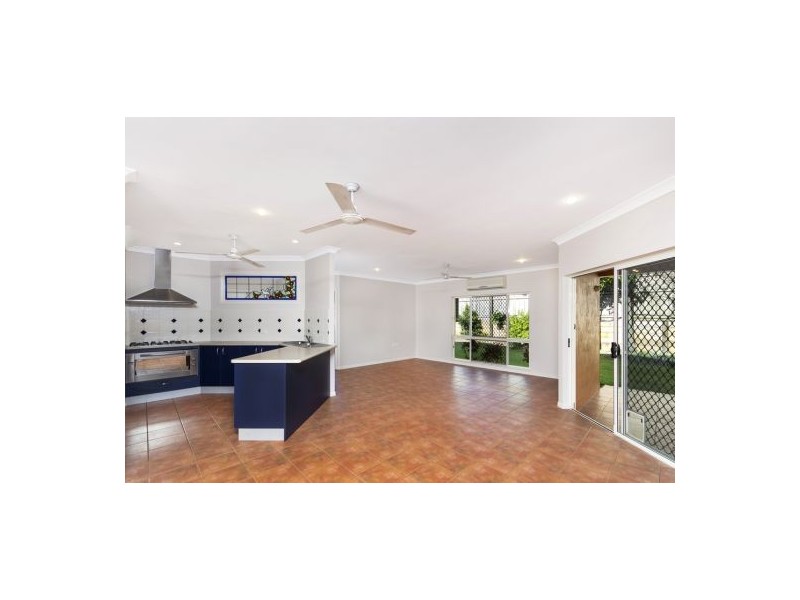 13 Smoko Close, Brinsmead QLD 4870