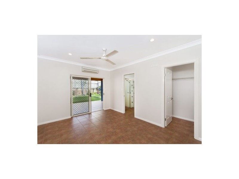 13 Smoko Close, Brinsmead QLD 4870