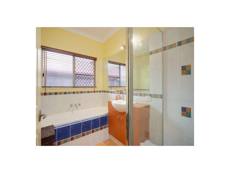 13 Smoko Close, Brinsmead QLD 4870