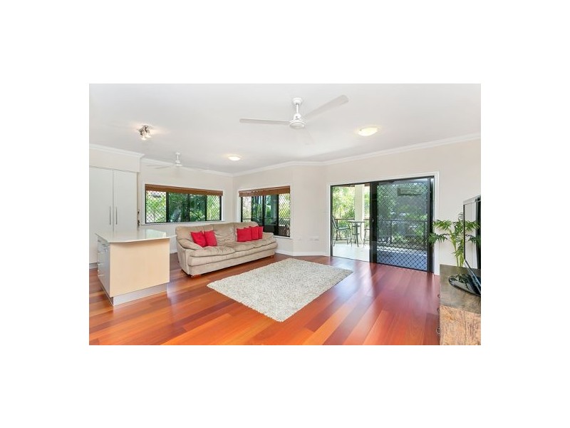 4/11 Rutherford Street, Yorkeys Knob QLD 4878