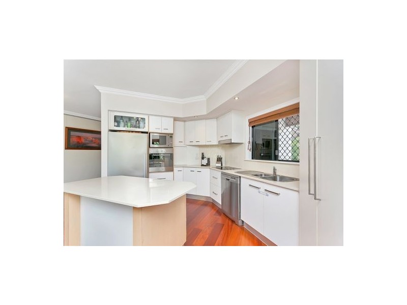 4/11 Rutherford Street, Yorkeys Knob QLD 4878