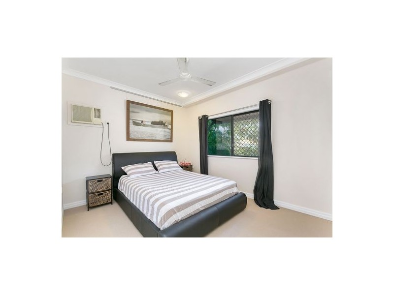 4/11 Rutherford Street, Yorkeys Knob QLD 4878