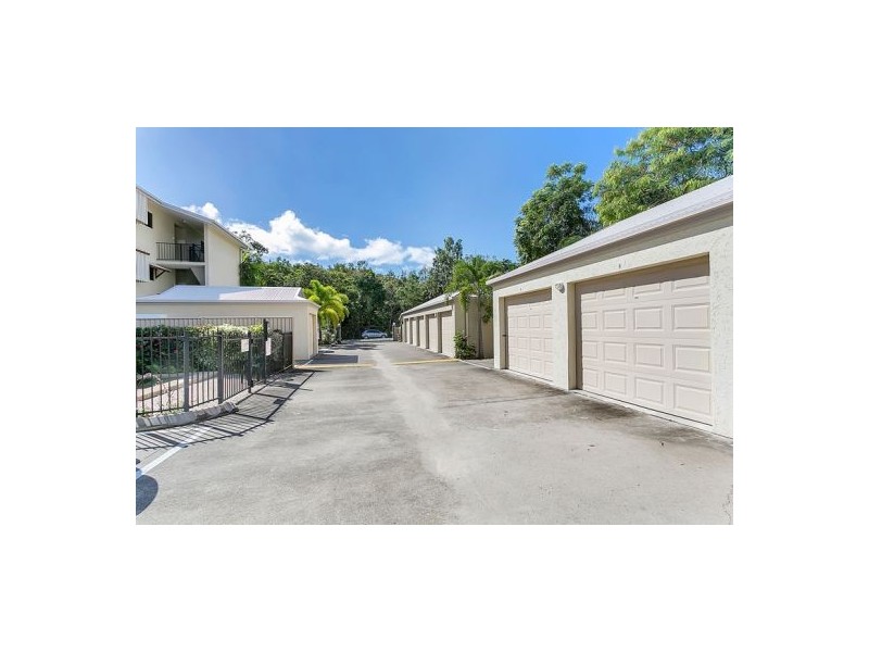 4/11 Rutherford Street, Yorkeys Knob QLD 4878