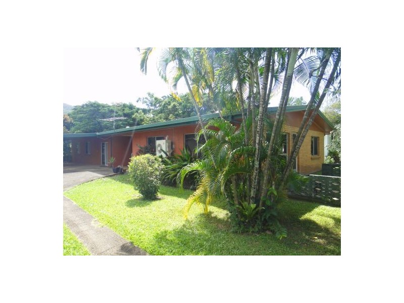 27 Yurongi Street, Caravonica QLD 4878
