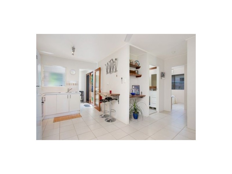 1/44 Mimosa Street, Holloways Beach QLD 4878