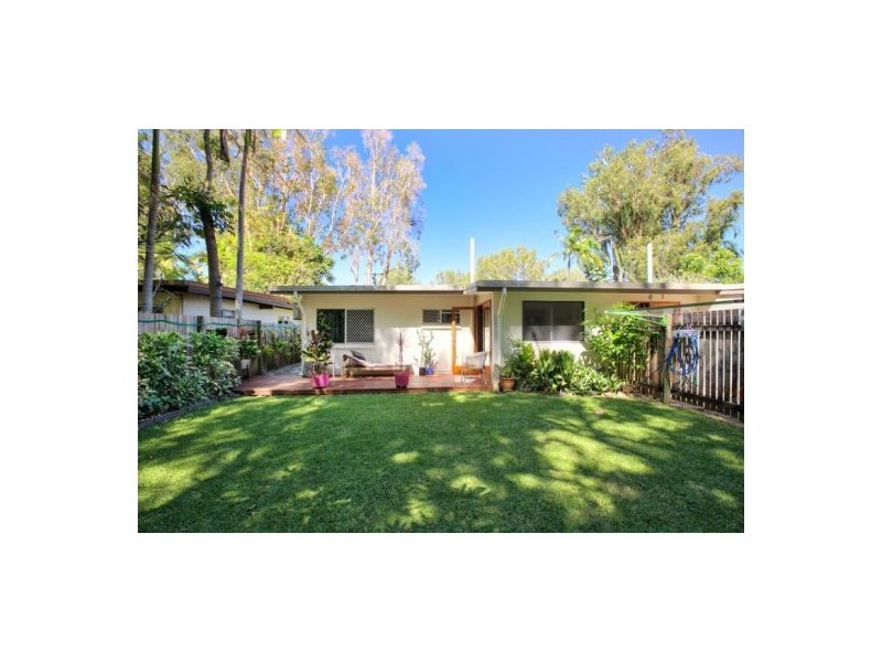 1/44 Mimosa Street, Holloways Beach QLD 4878