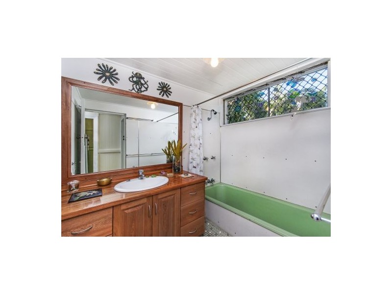 23 Joan Street, Bungalow QLD 4870