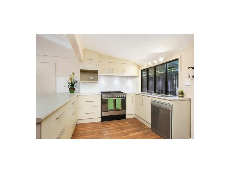 490 Severin St, Manunda QLD 4870