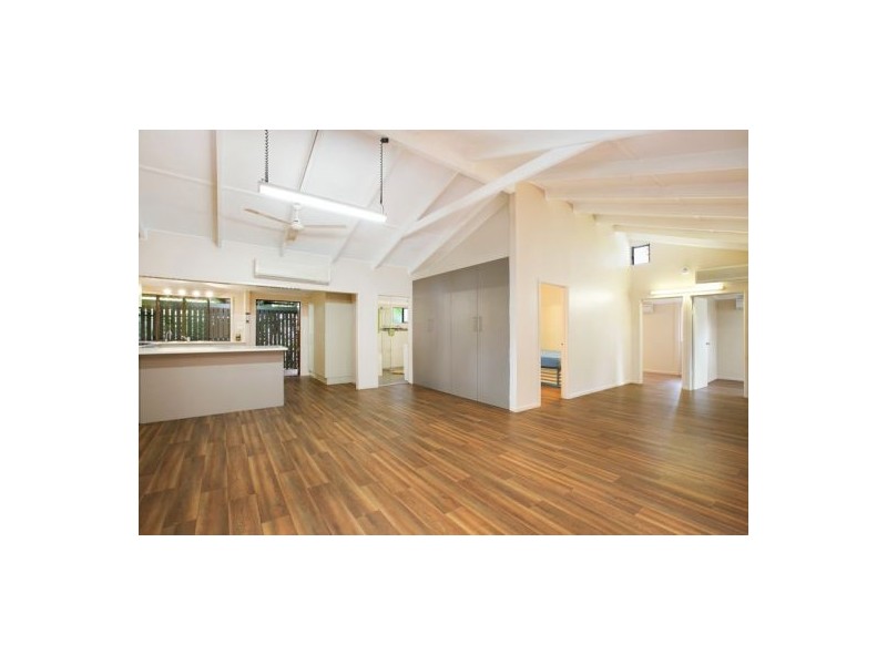 490 Severin St, Manunda QLD 4870