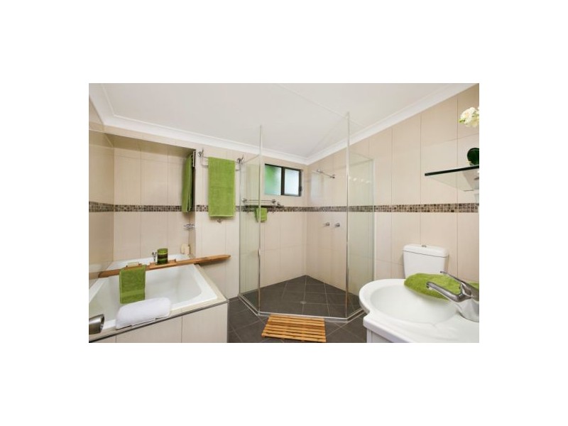 490 Severin St, Manunda QLD 4870