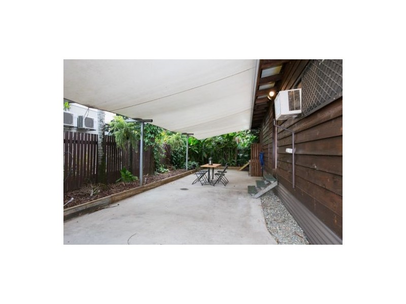 490 Severin St, Manunda QLD 4870