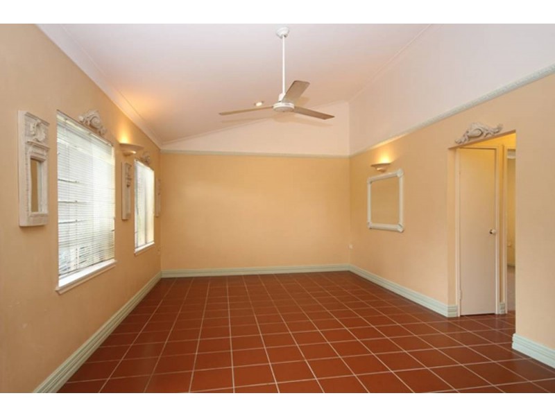 7/2 Chester Court, Manunda QLD 4870