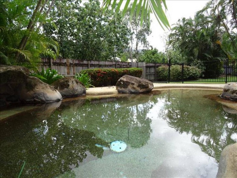 7/2 Chester Court, Manunda QLD 4870