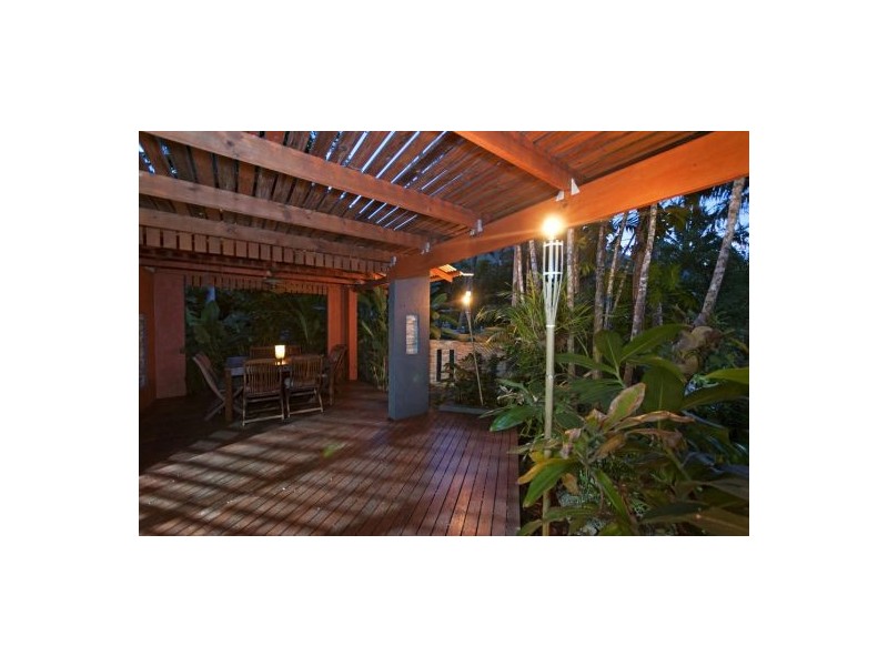 13 Lydia Street, Smithfield QLD 4878