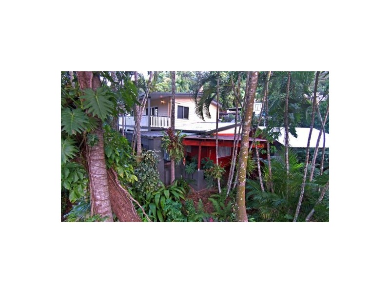 13 Lydia Street, Smithfield QLD 4878