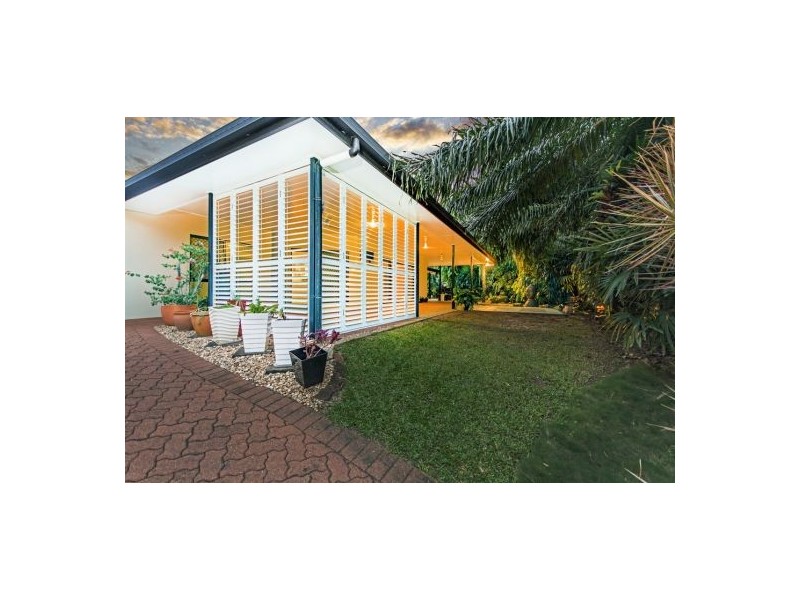 1 Red Peak Boulevard, Caravonica QLD 4878