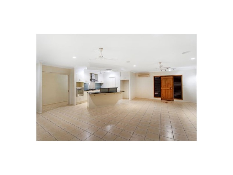 1 Red Peak Boulevard, Caravonica QLD 4878