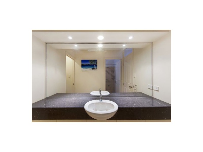 1 Red Peak Boulevard, Caravonica QLD 4878