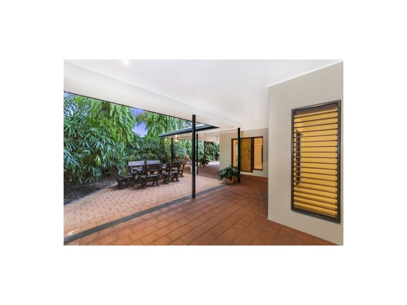 1 Red Peak Boulevard, Caravonica QLD 4878