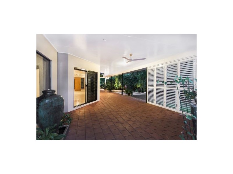 1 Red Peak Boulevard, Caravonica QLD 4878