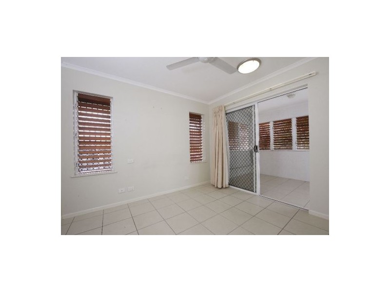 4/16-18 Smith Street, Cairns North QLD 4870