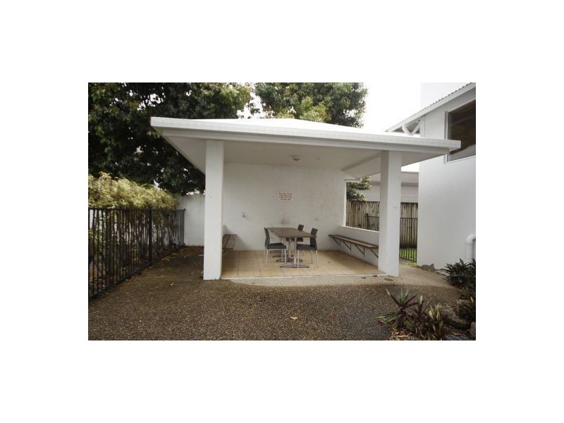 4/16-18 Smith Street, Cairns North QLD 4870