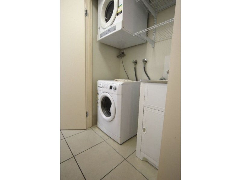 4/16-18 Smith Street, Cairns North QLD 4870