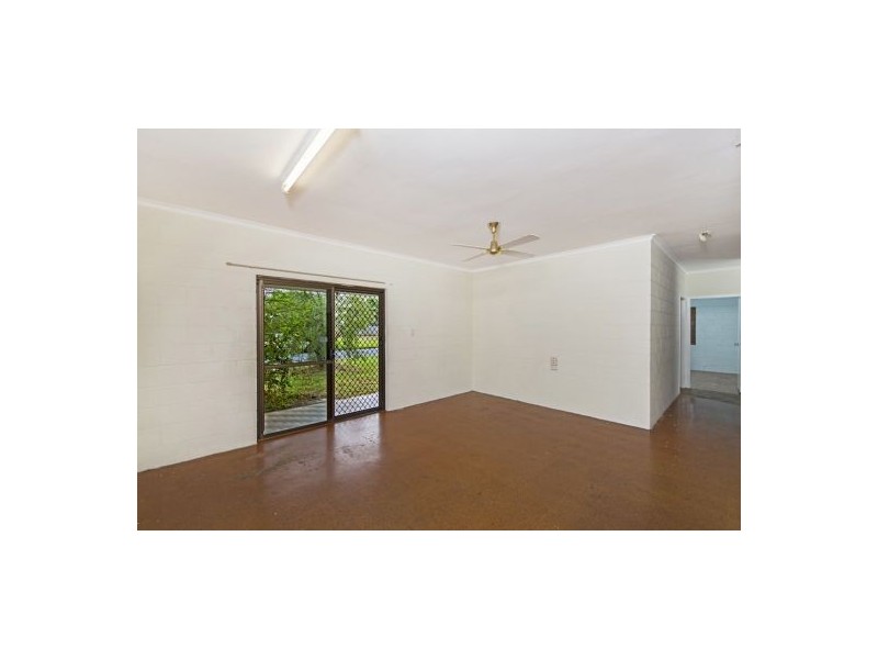 15 Silkwood Close, Manoora QLD 4870